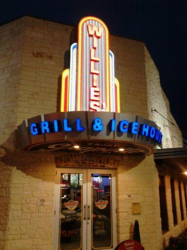 Willie`s Grill & Ice House